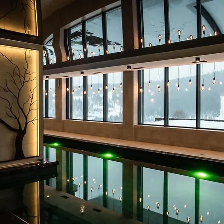 Premium Club 4* Μπούκοβελ