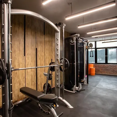 Premium Club Μπούκοβελ