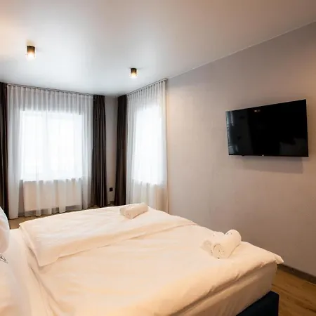 Premium Club Μπούκοβελ