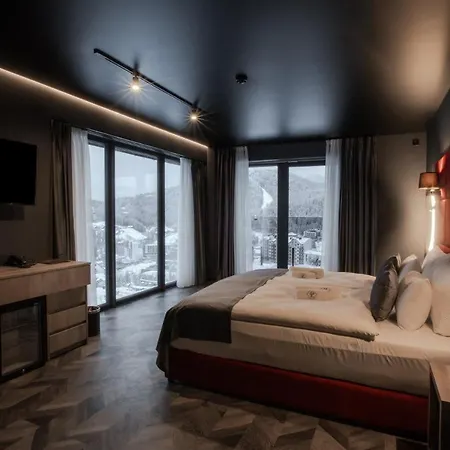 Premium Club Μπούκοβελ