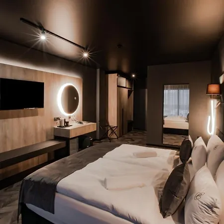 Premium Club 4*