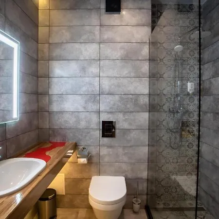 Premium Club Hotel 4*